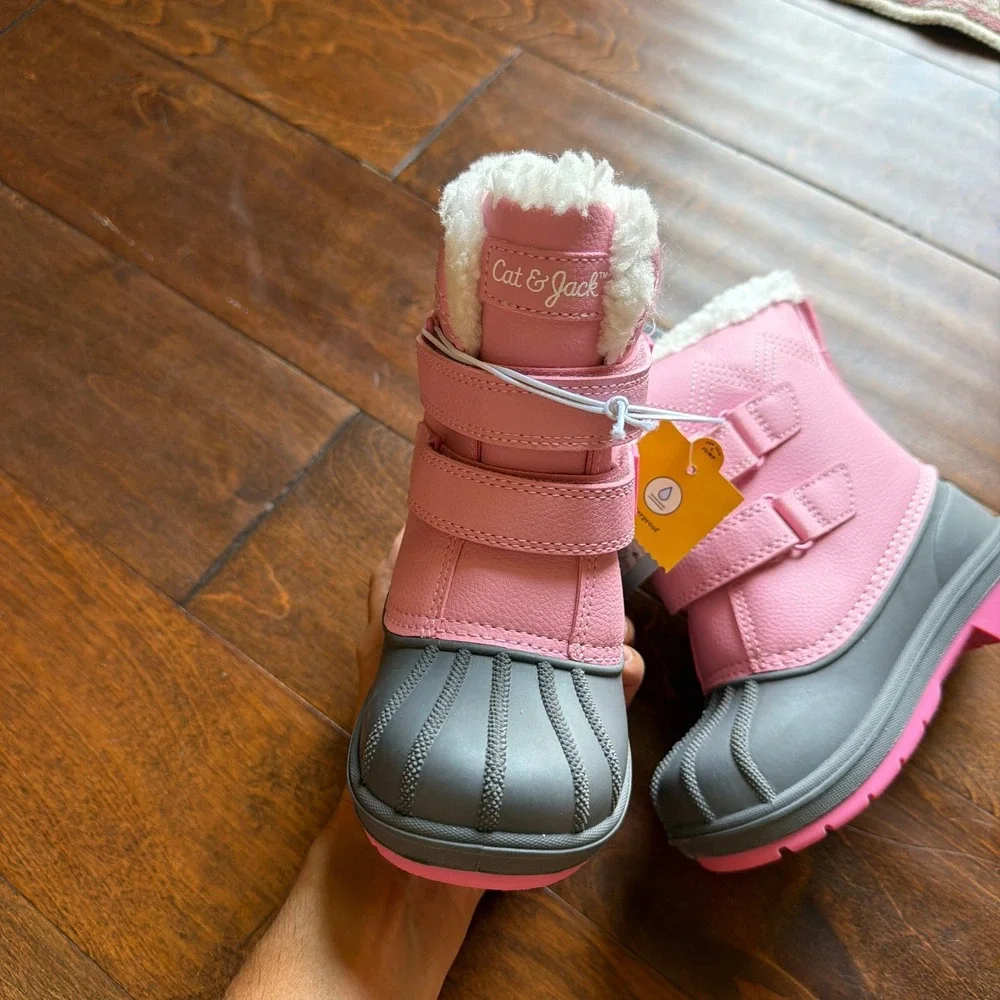 Cat & Jack Denver Pink Waterproof Snow Boots Faux Fur Trim Toddler Size 9 NEW